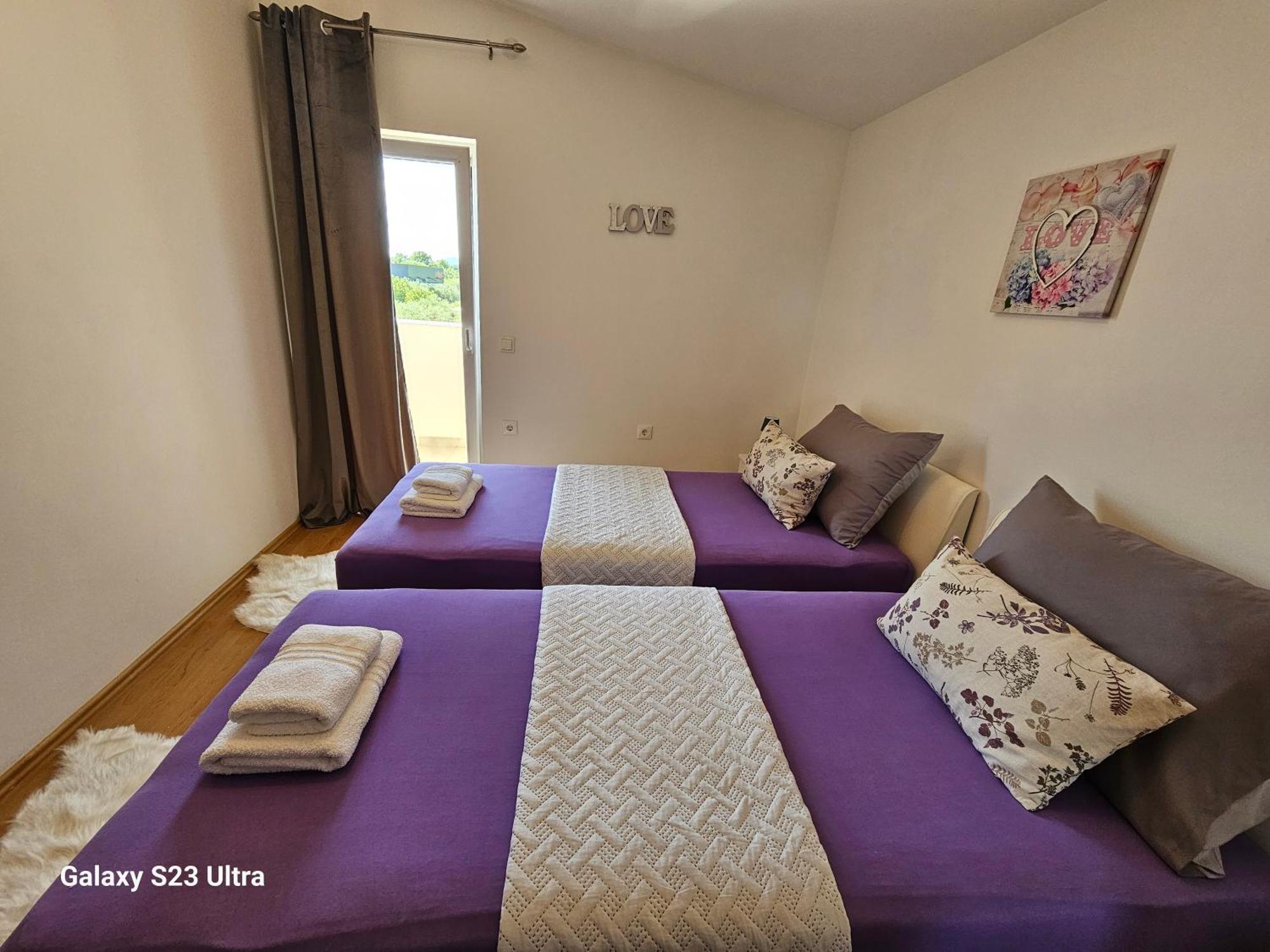 Apartmani Dianna Kastela Exterior photo