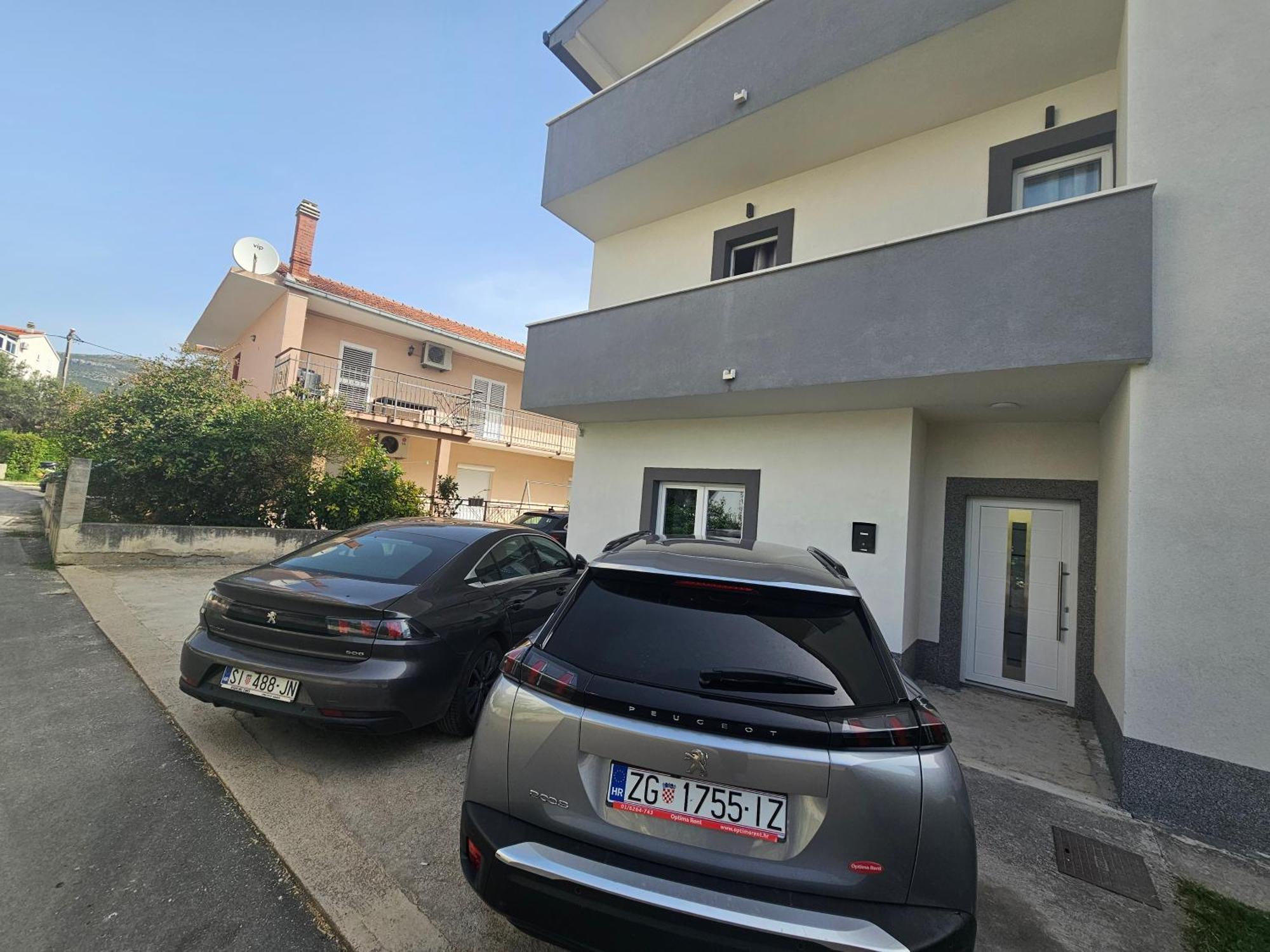 Apartmani Dianna Kastela Exterior photo